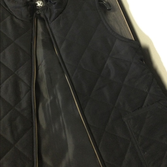 Youth XL Top and Vest Red - Picture 7 of 10